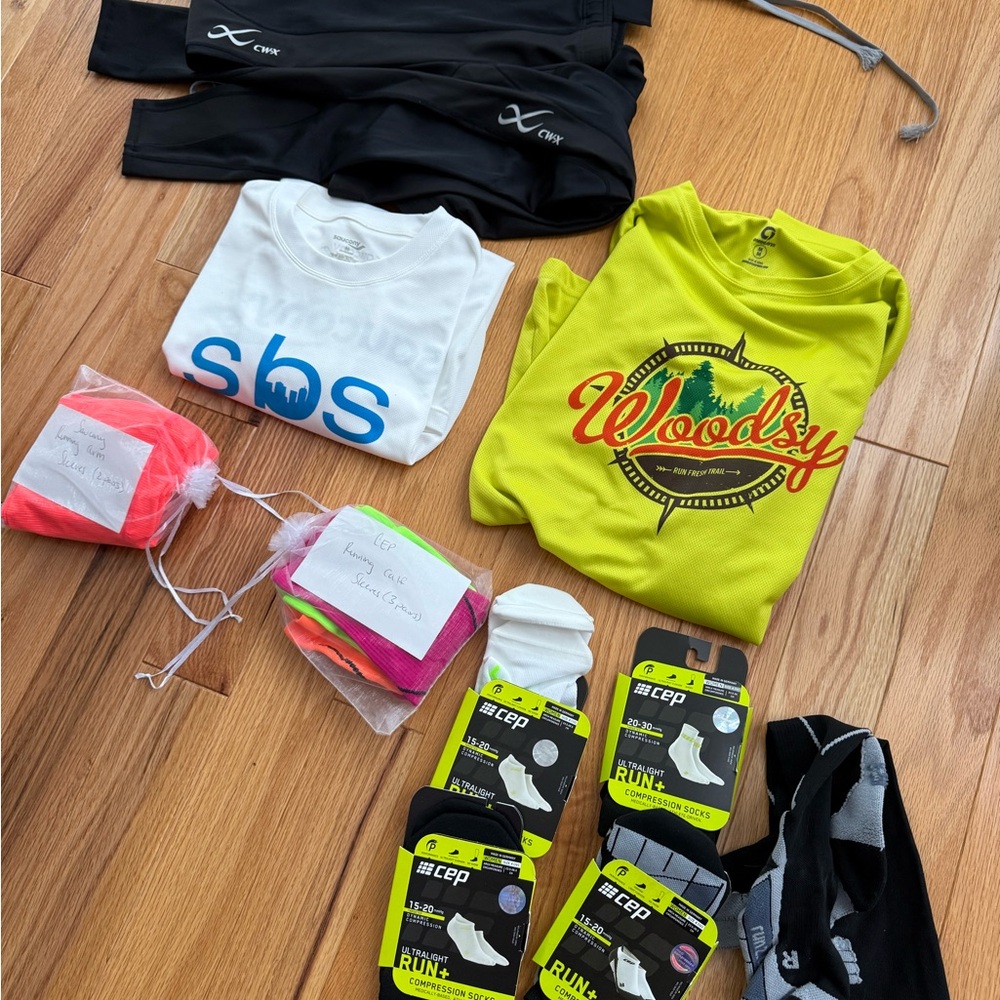 Lot of Running Gear – CW-X Tights, CEP Socks, Arm/calf Sleeves, Shirts